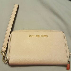 Michael Kors Wristlet