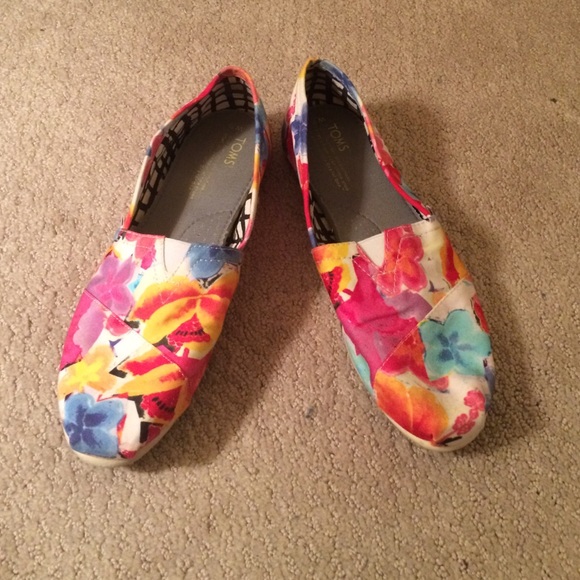 Flower Print Toms