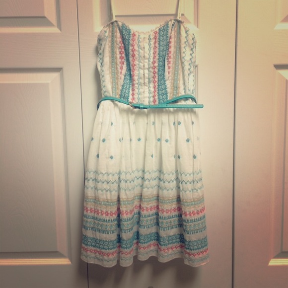 Never been worn! Size 7 will fit Small-Medium