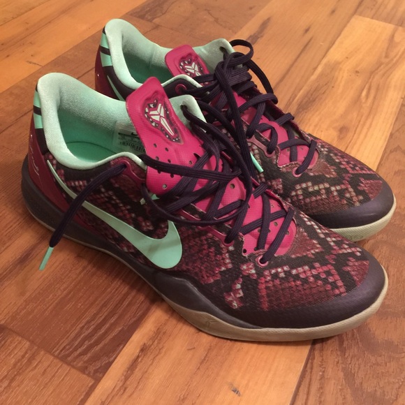 Nike Shoes - Nike ( Kobe )