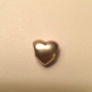 Pandora charm (heart)