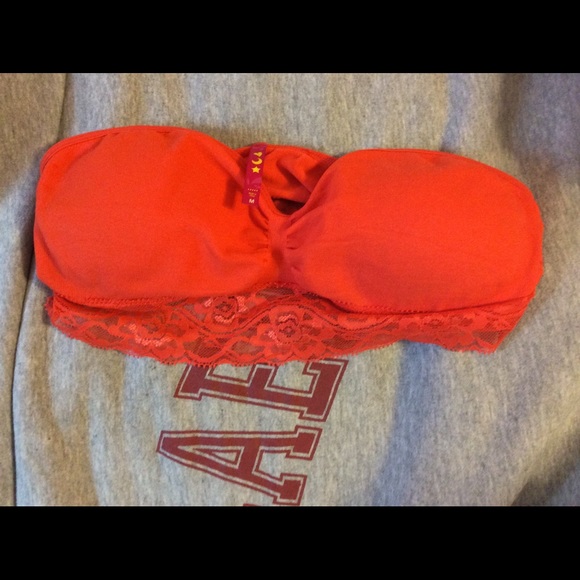 Red Lace Bandeau