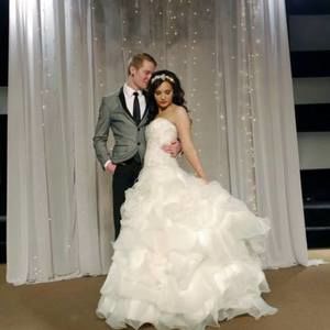 Meet your Posher, Tegan