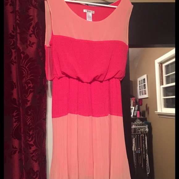 Esley dress, size Small