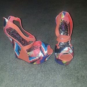 Dollhouse wedges