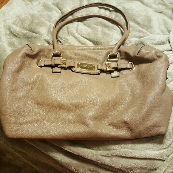 MICHAEL KORS HAMILTON WEEKENDER BAG