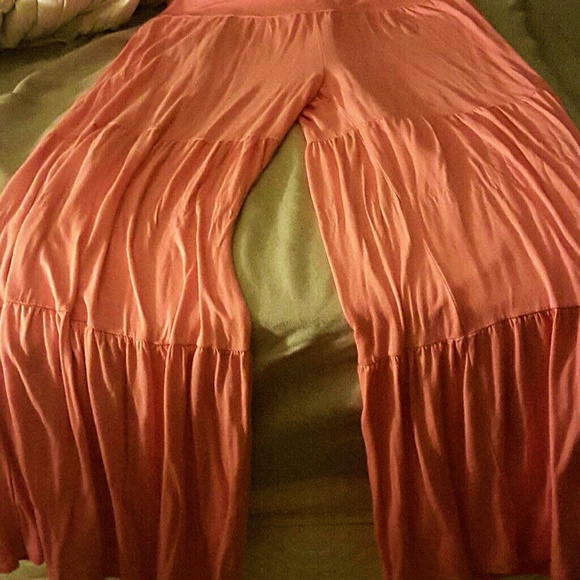 Pink ruffle layer pants 2x