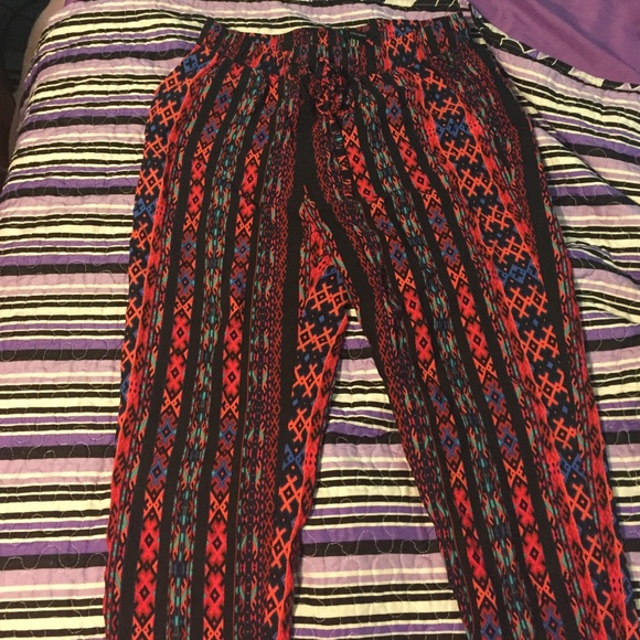 Patterned pants