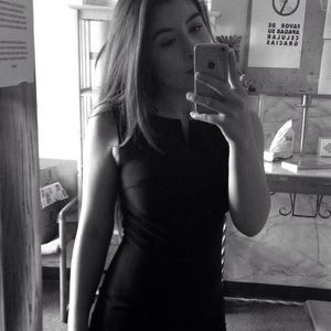 Meet your Posher, Stephanie