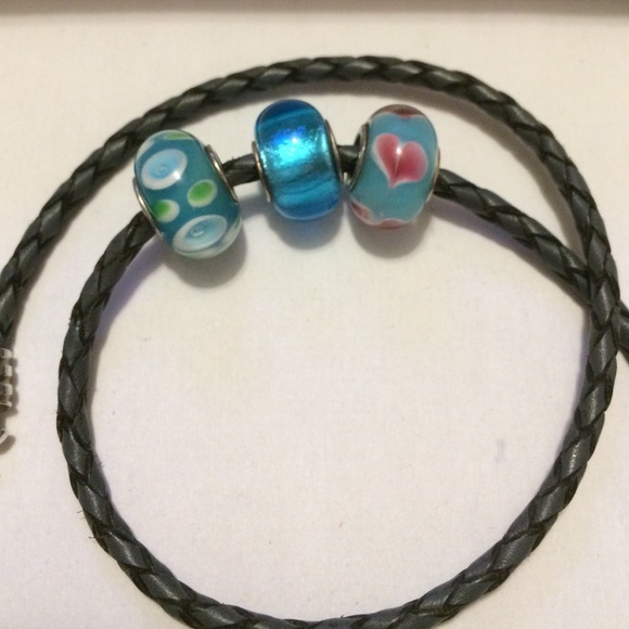 Three blue beads for bracelet!
