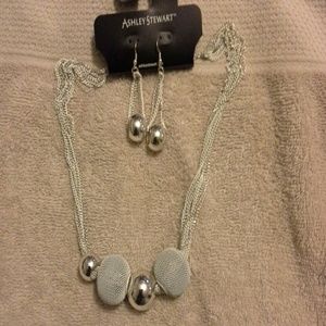 Ashley white earring and necklace set