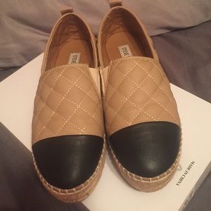 Tan quilted espadrille