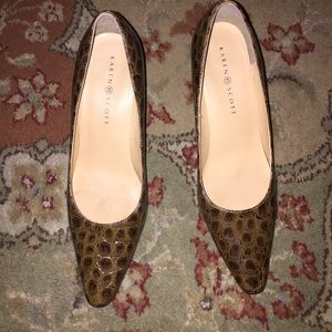 Karen Scott heels
