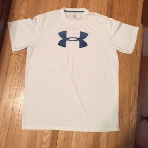 Under armour t-shirt