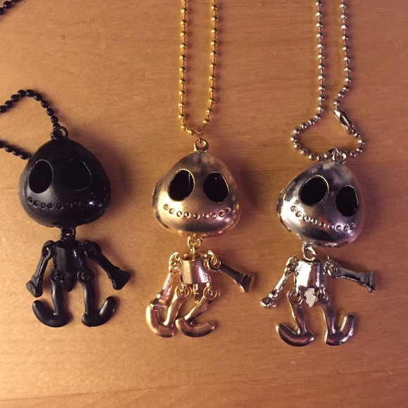 NWT Skeleton Necklace - Picture 3 of 3