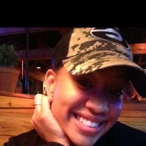 Meet your Posher, Tiffany