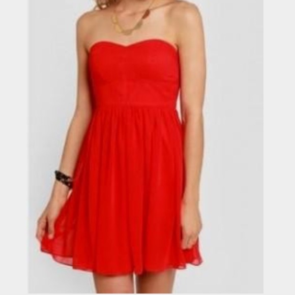 Red Dress  Strapless and 6.5 Aldo silver flats