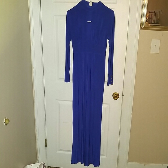 Dress - Picture 2 of 4