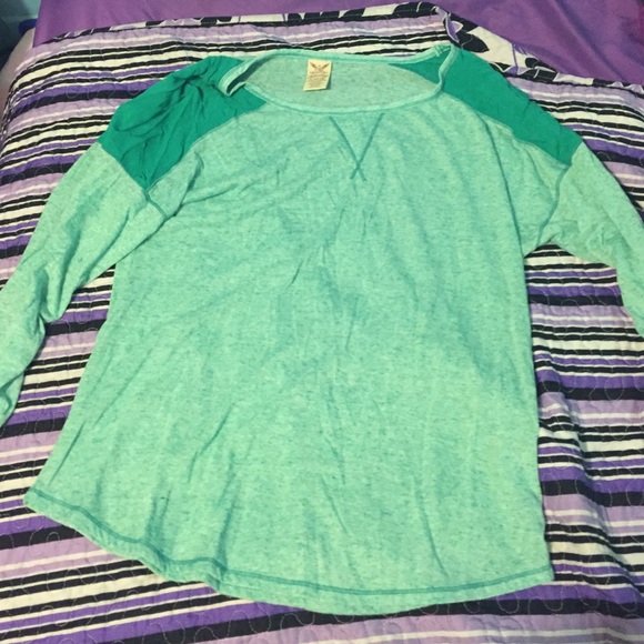 Long sleeve t shirt