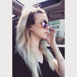 Meet your Posher, Kayla