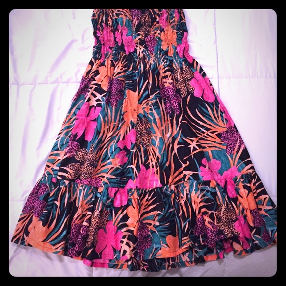 Moda International Dresses & Skirts - Tropical Print tube top dress