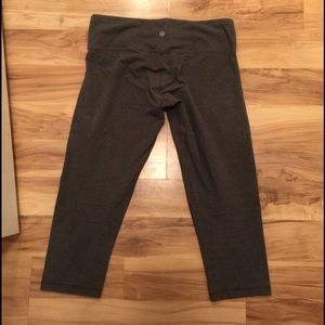 Lululemon crops
