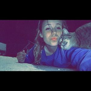 Meet your Posher, Crystal