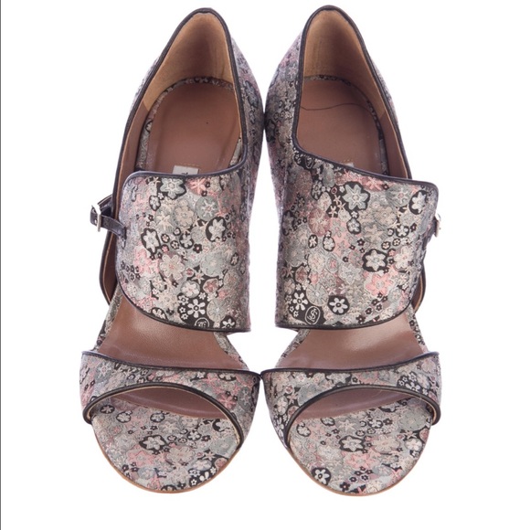 Tabitha Simmons Floral Jacquard Pumps - Picture 2 of 4