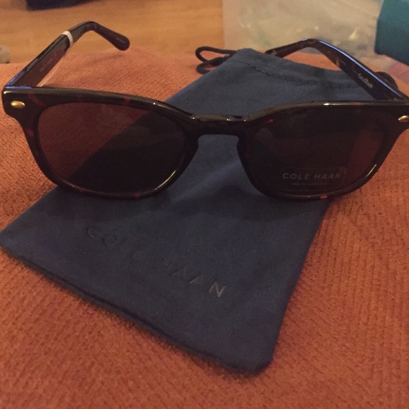 Cole Hann tortoise unisex wayfarer main image 4
