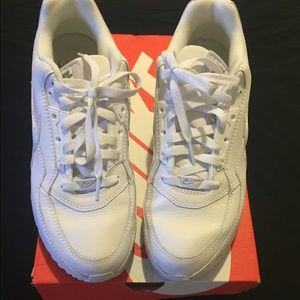 Nike Tennis Shoes size 10.5 Men