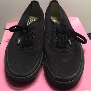 All black Vans