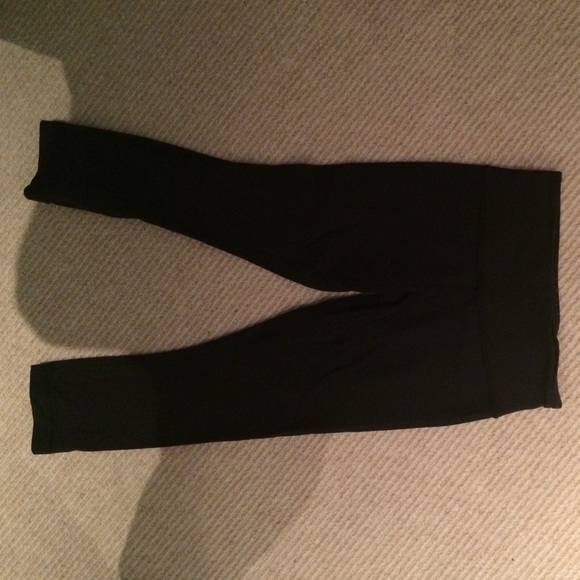 Lulu crop leggings