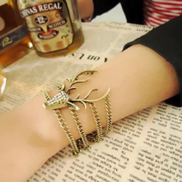 Jewelry - 🎉Host Pick🎉New boho deer head bracelet