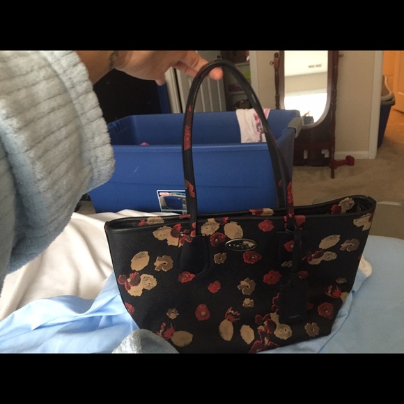 Coach floral large tote with matching wallet