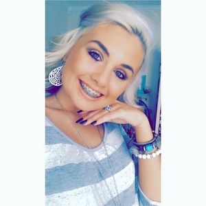 Meet your Posher, Mallory