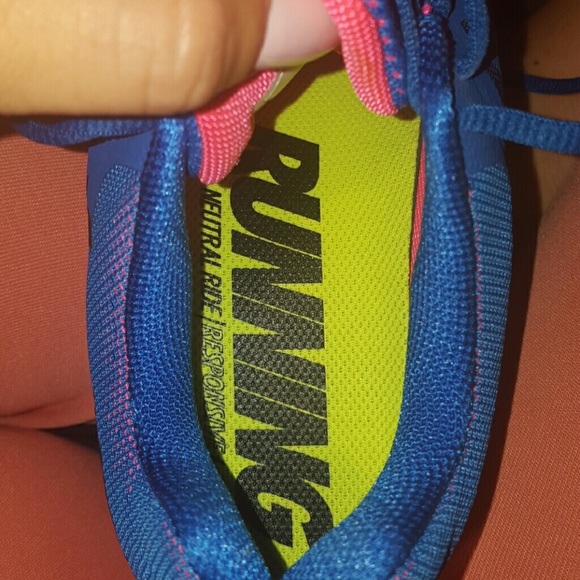 Brand new Nike pegasus running shoe - Picture 2 of 3