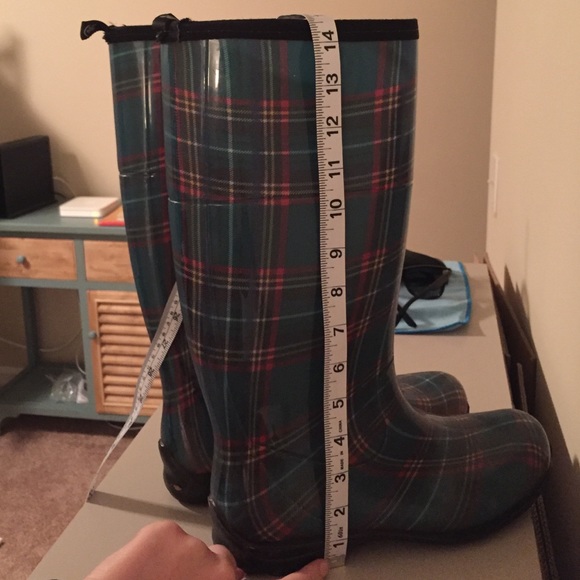 ☔️Plaid Rainboots☔️ - Picture 4 of 4