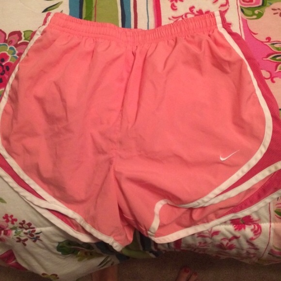 Women's pink nike tempo shorts