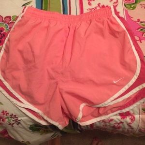 Women's pink nike tempo shorts