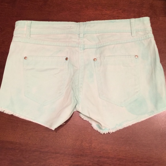 Short - Picture 2 of 3