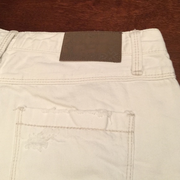 Short - Picture 3 of 4