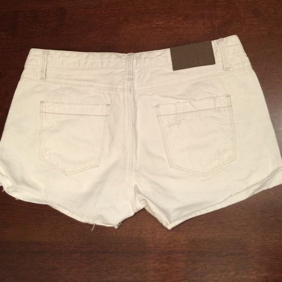 Short - Picture 2 of 4