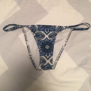 Beach Riot | Las Brisas bottom