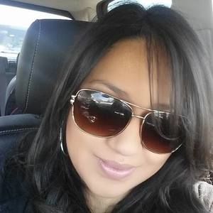 Meet your Posher, Cassandra