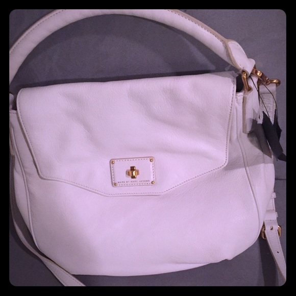 Marc Jacob's white cross body bag