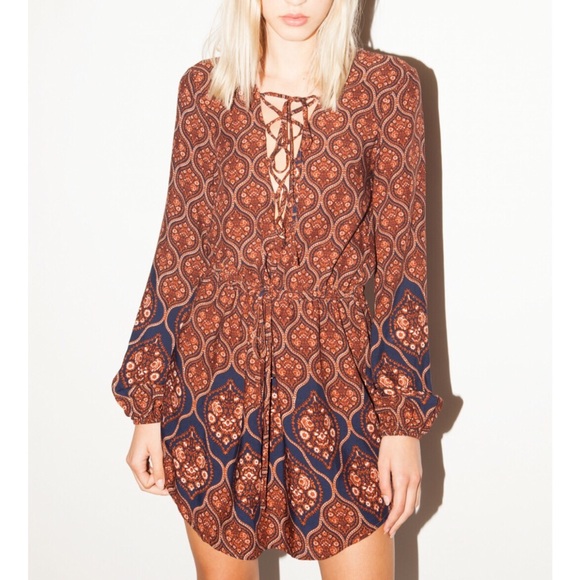 lace up dress - Picture 2 of 4