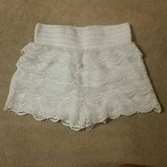 White lace shorts