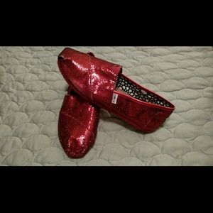 Red Sparkle TOMS