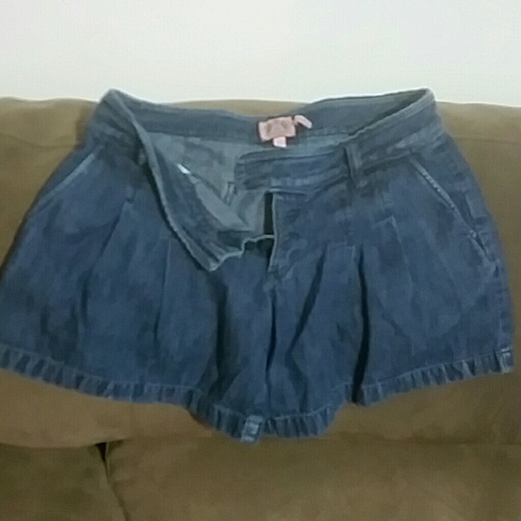 Juicy Coture jean shorts!