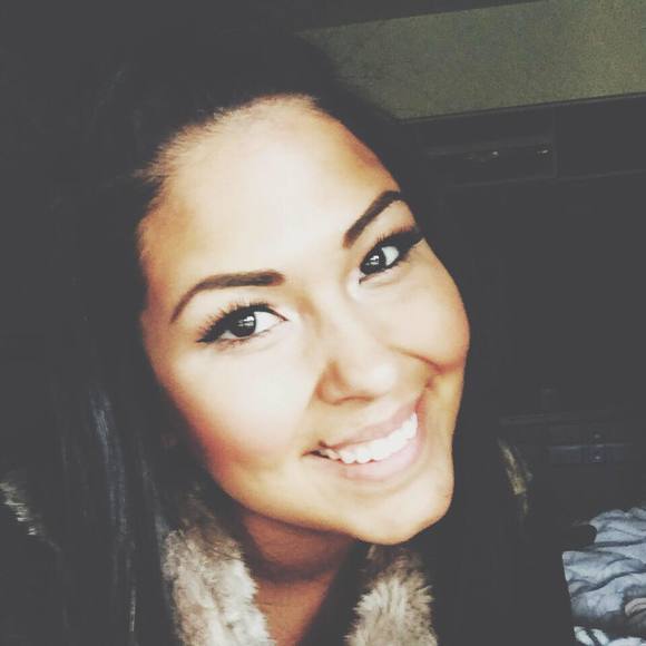Meet your Posher, Makayla